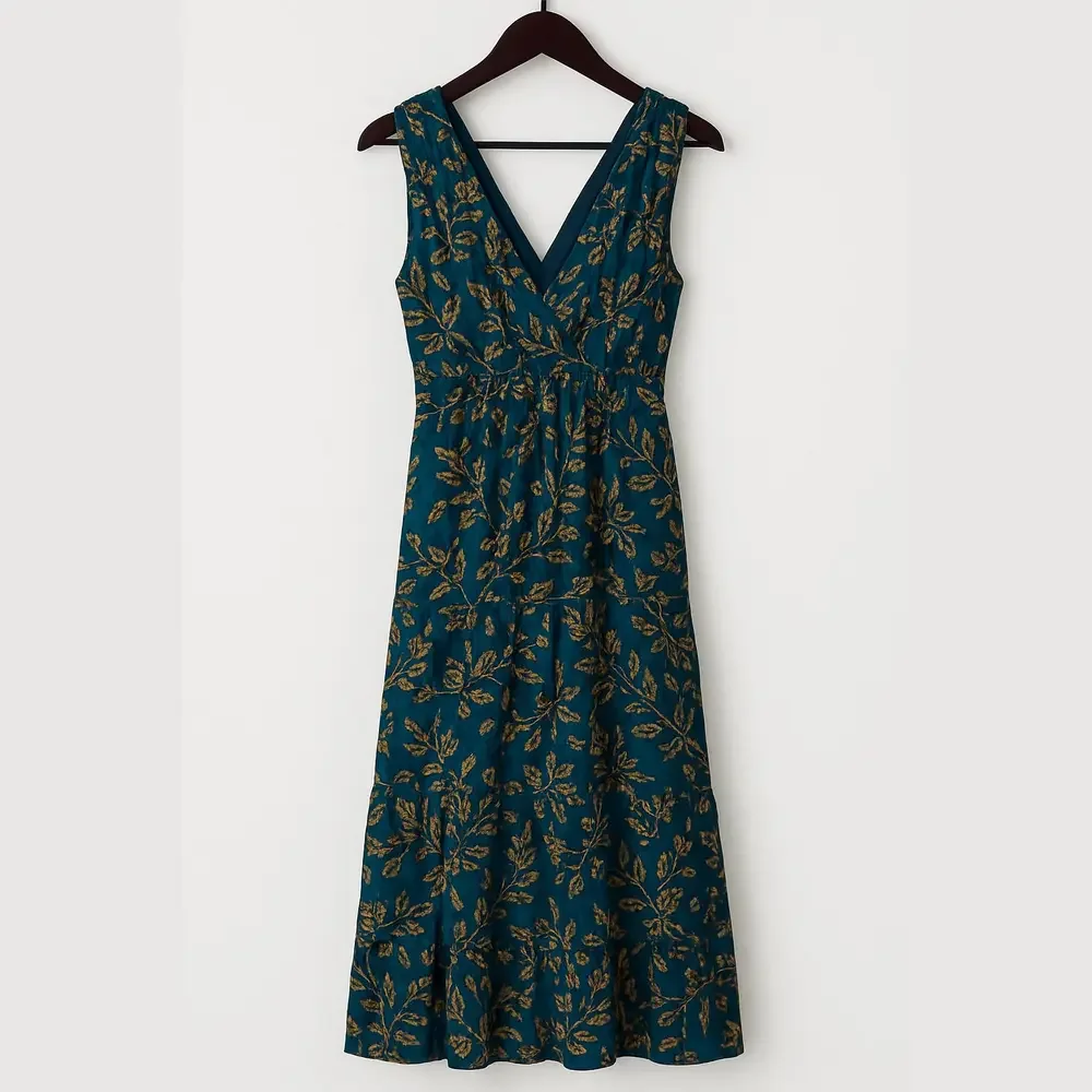 Elegant Teal and Gold Floral Dress - Picture 1 of 2
